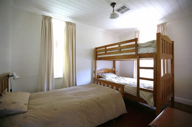 Bedroom 3, Singletons Retreat, Sydney