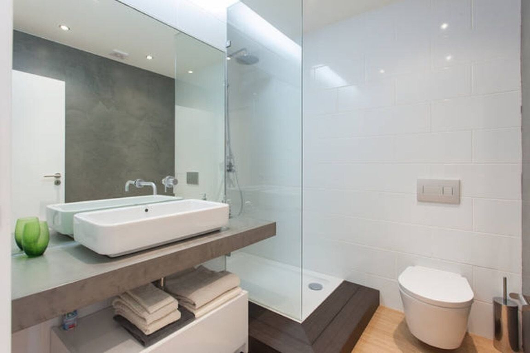 Bathroom 4, Lisbon Deluxe Flat in Principe Real, Lisbon