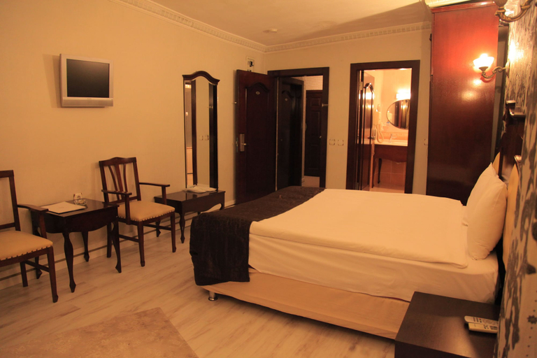 Bedroom 2, Royal Anka Hotel, Çankaya