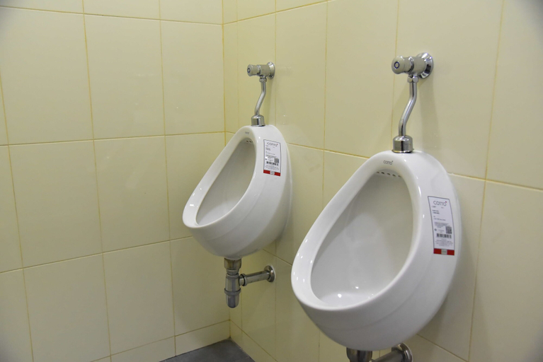 Bathroom 3, Inn Trog And Inn Soi - Hostel - Adults Only, Khlong San