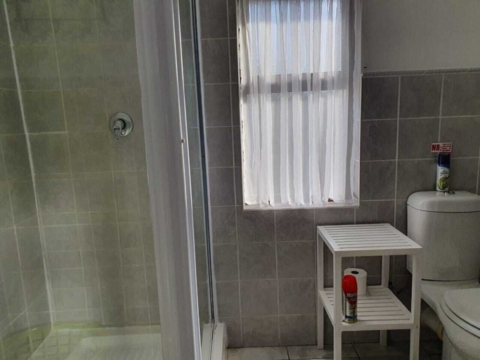 Bathroom 3, Mar Azul 18, Matutuíne