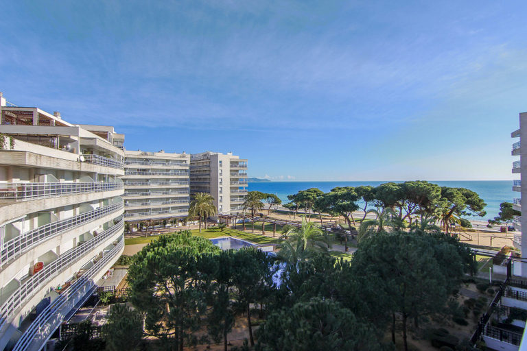 Others 5, Apartamentos S'abanell Central Park, Girona