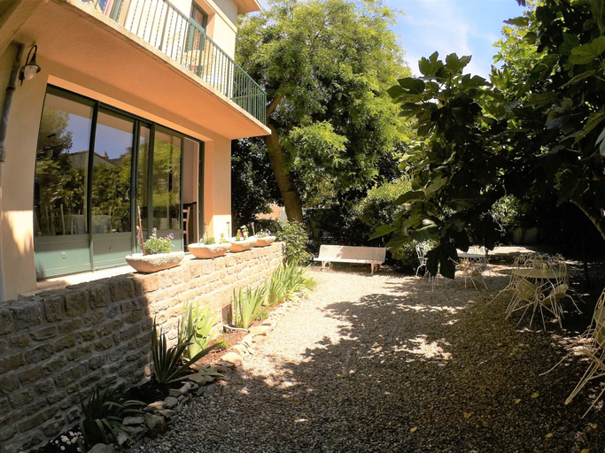 Exterior & Views 2, La Villa Carcassonne, Aude