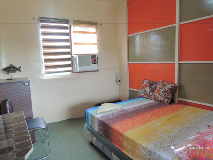 Bedroom 3, Flory's Inn, Liloan