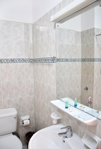 Bathroom 3, Jabal Akhdar Hotel, Izki