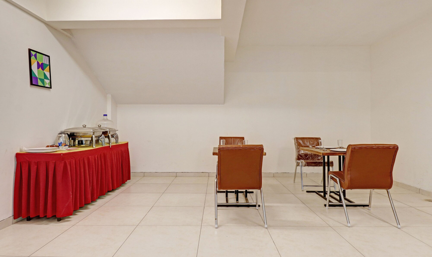 Food & Drinks 5, Treebo Fortune Stay, Bangalore