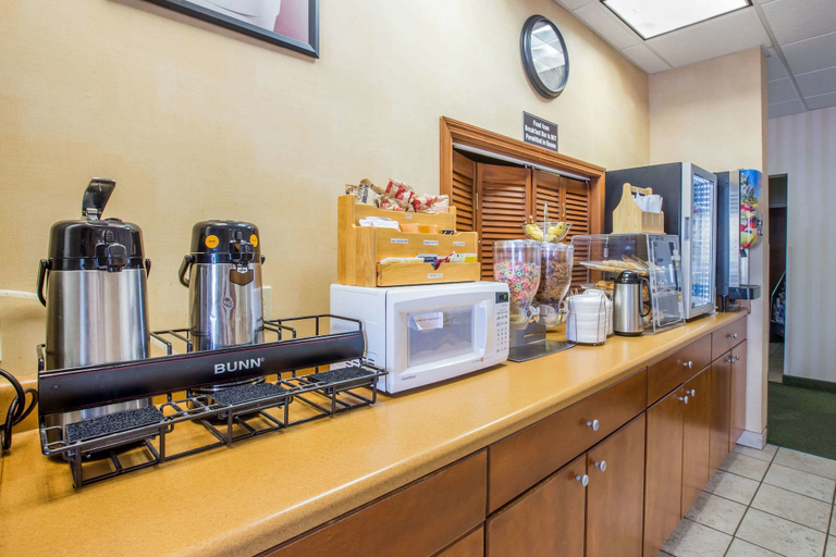 Food & Drinks 5, Econo Lodge Valdosta Mall Area, Lowndes