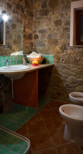 Bathroom 4, L' Aia Resort, Salerno