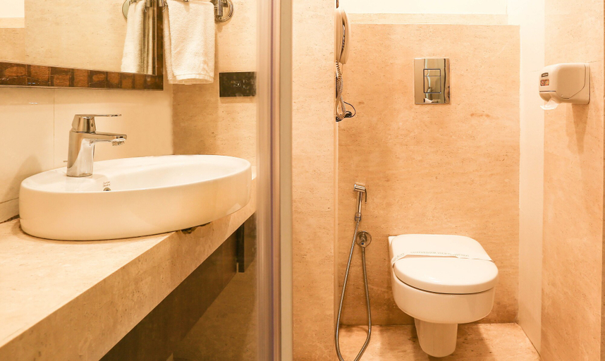 Bathroom 3, Treebo Premium Eden Residency, Gurgaon