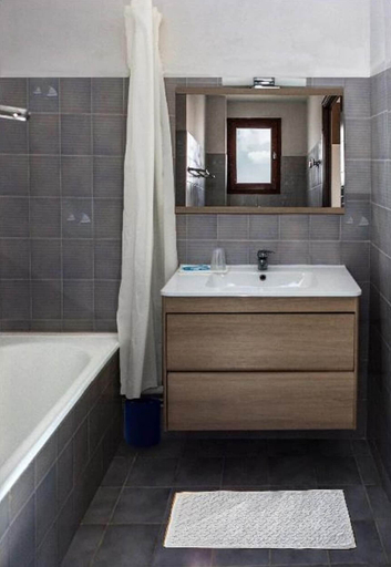 Bathroom, La Bonne Auberge, Hautes-Alpes