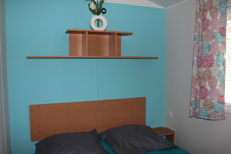 Bedroom 2, Camping Les Genêts d'Or, Gard