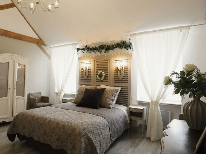 Bedroom 3, Le Presbytère de Sévigny, Ardennes