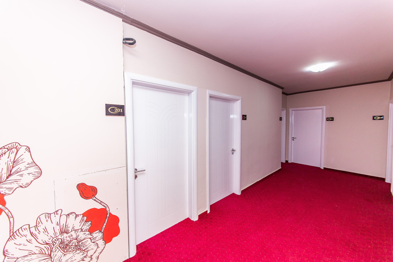 Others 4, Fiore Hotel, Durrësit