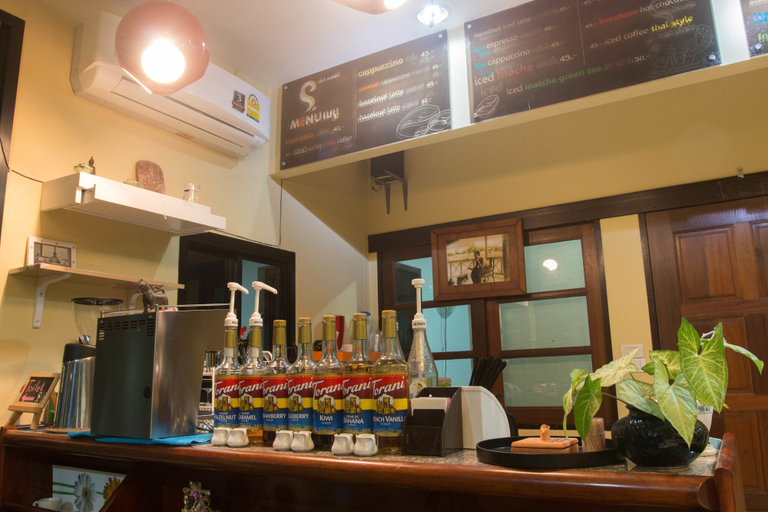 Food & Drinks, Yamjan Place, Muang Surat Thani
