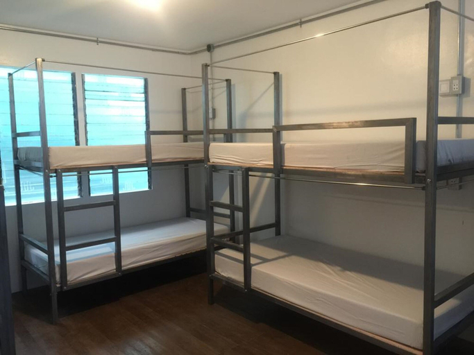 Bedroom 5, The Hub District Hostel and Dorm, Makati City