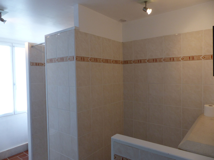 Bathroom 5, Chenevieres d'en Haut, Yonne