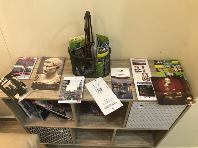 Food & Drinks, RentalSevilla Apartamento de lujo en la Giralda, Sevilla