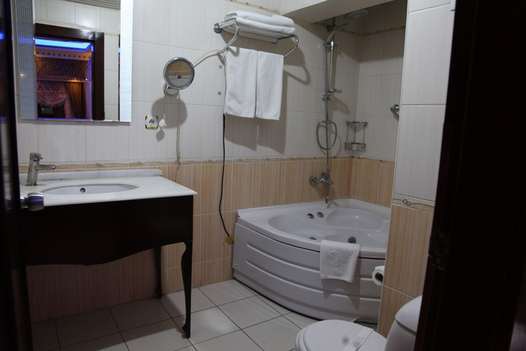Bathroom, Royal Anka Hotel, Çankaya