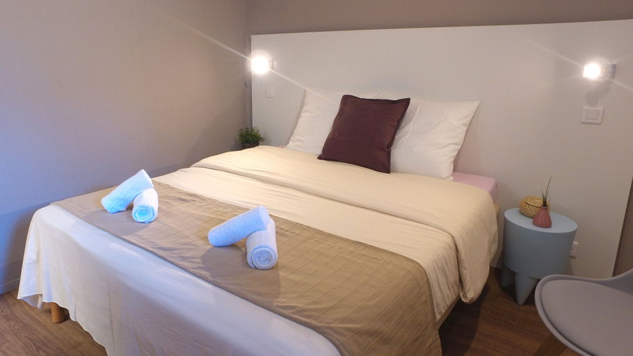 Bedroom 2, VVF Montpeyroux Auvergne, Parent, Puy-de-Dôme