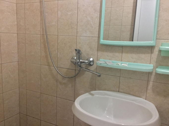 Bathroom 4, Hotel Baikal, Sochi gorsovet