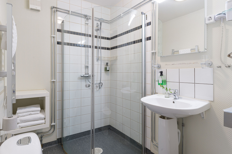 Bathroom 4, Wärdshuset C. Dickens, Fagersta