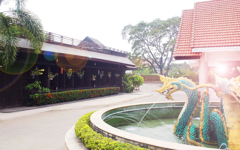 Exterior & Views 2, NH Elegant Hotel, Muang Sakon Nakhon