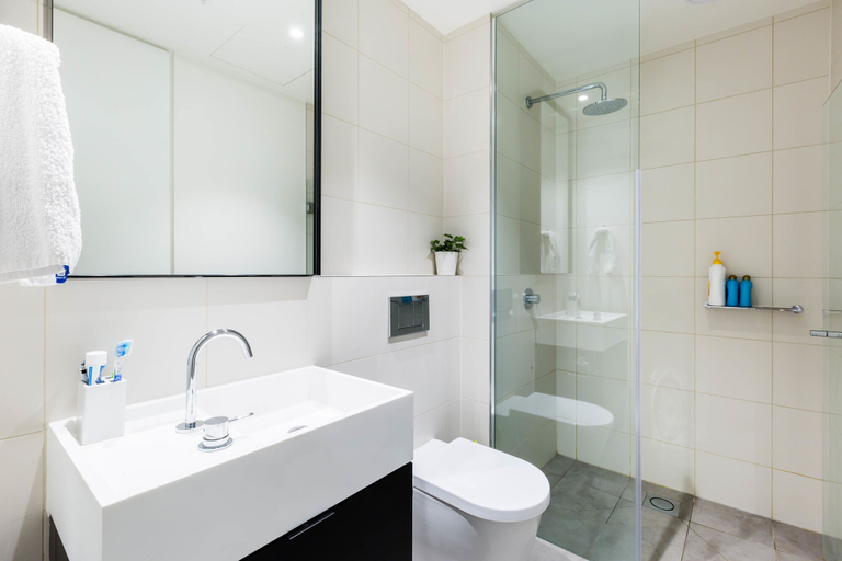 Bathroom, MAXINE, 1BDR Collingwood Apartment, Melbourne