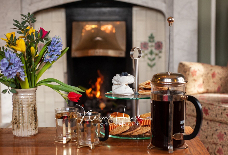Food & Drinks 4, Charming 2-bed House Near Westlinton, Carlisle, Cumbria