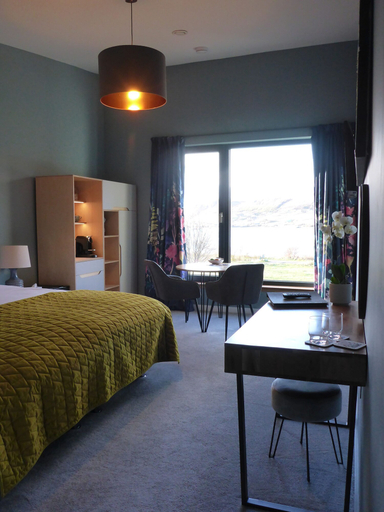 Bedroom 2, Stones Luxury B&B with hot tub and self-contained rooms, Highland