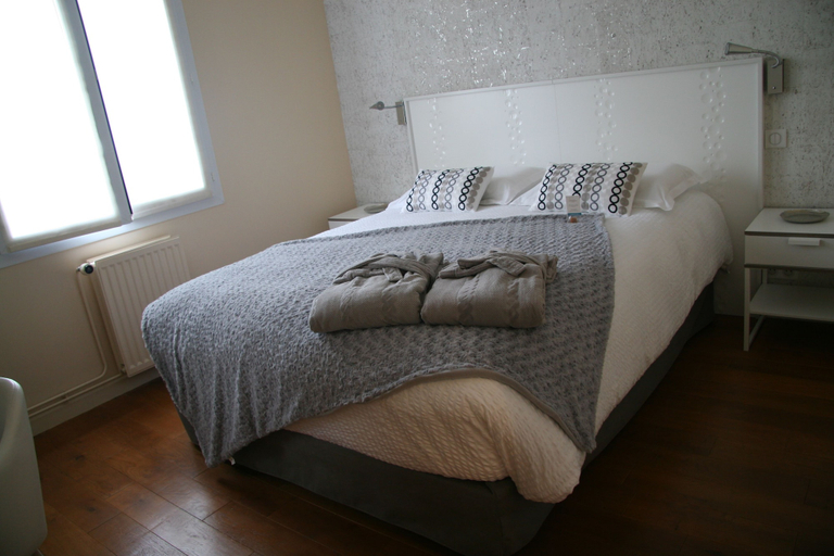 Bedroom 3, Les Suites Champenoises, Marne
