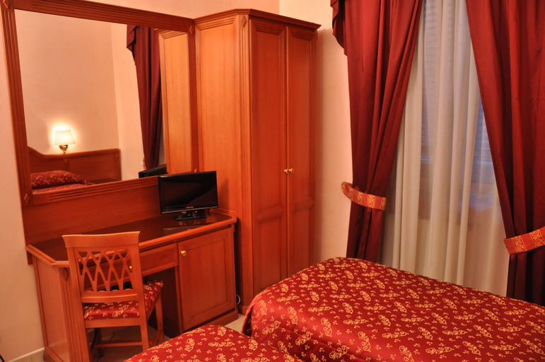 Bedroom 5, Hotel Sandra, Rome