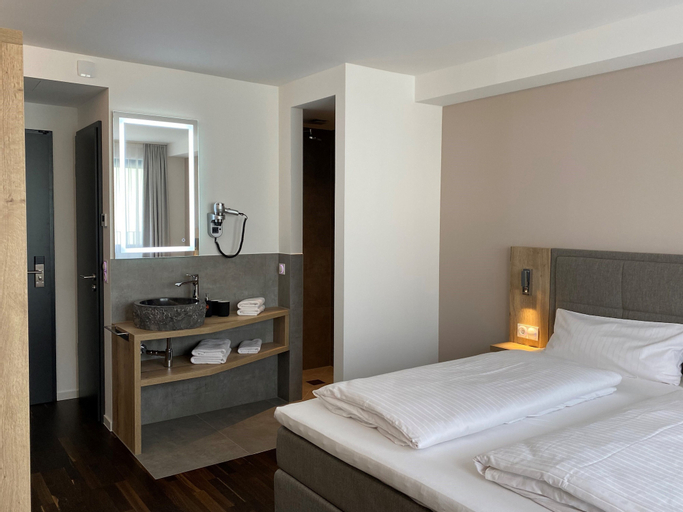 Bedroom 2, Hotel B4, Limburg-Weilburg