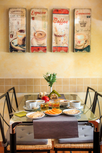 Food & Drinks 5, Hotel Sverdlova 27, Ekaterinburg gorsovet