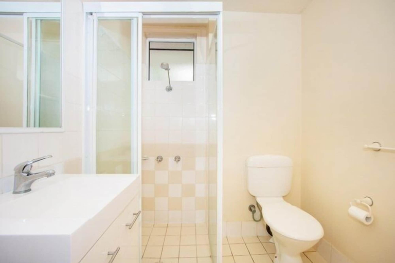 Bedroom 4, Raffles Royale, Gold Coast