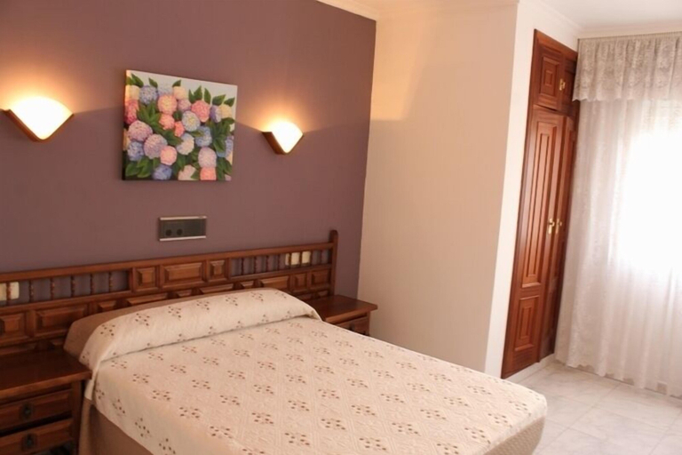 Bedroom 3, Hotel Xacobeo, Pontevedra