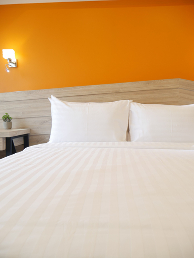 Bedroom 3, Porpiang Hotel, Muang Nakhon Phanom