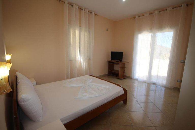 Bedroom 2, Vila Sulozeqi, Sarandës