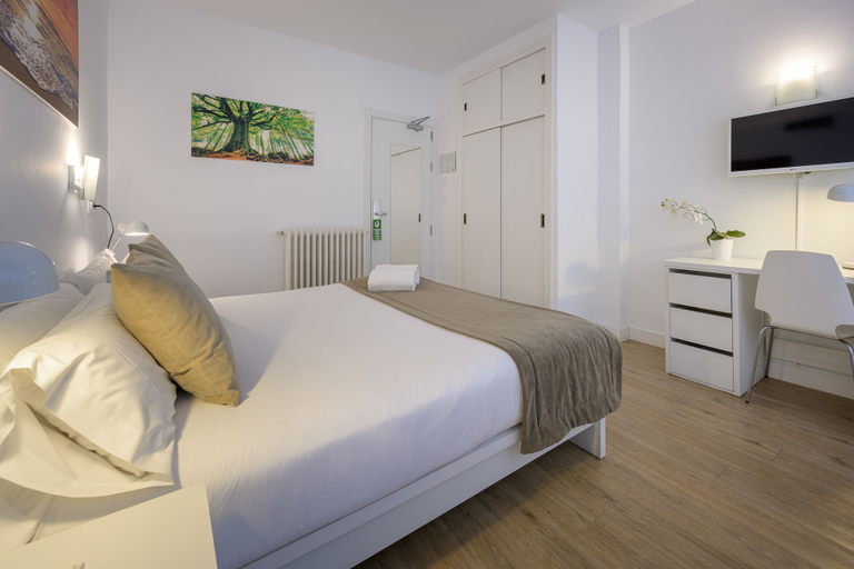 Bedroom 4, NeoMagna Madrid, Madrid