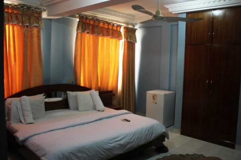 Bedroom 2, His Royal Vico Hotel, Accra