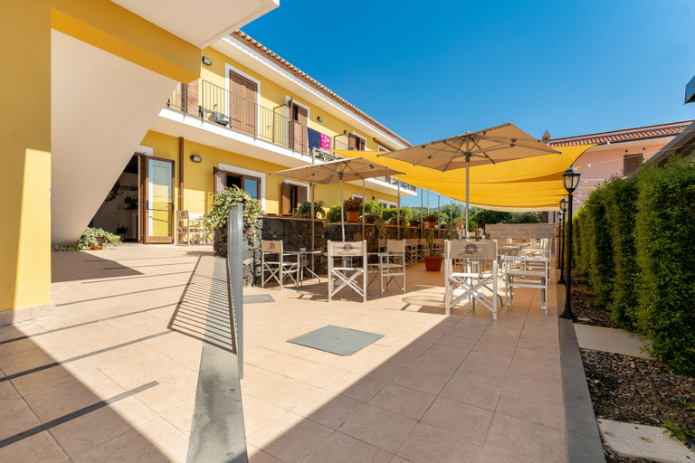 Exterior & Views 2, La Terra dei Sogni Country Hotel, Catania