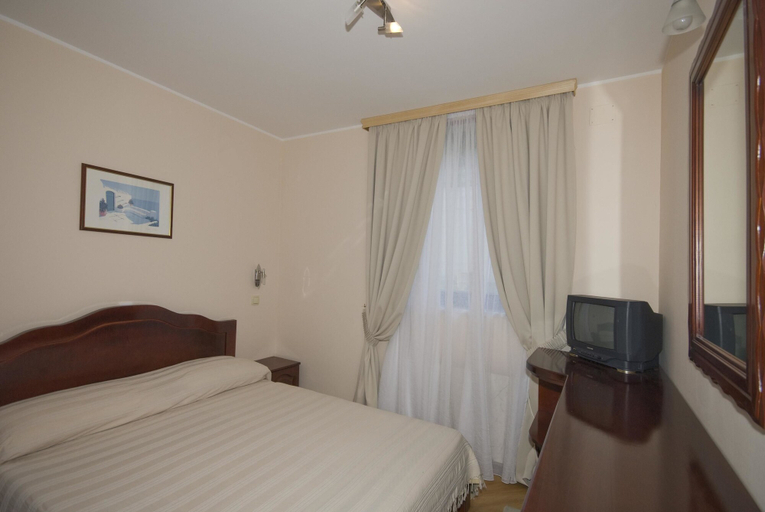 Bedroom 3, Villa Roses Apartments & Wellness, Opatija/Veprinac