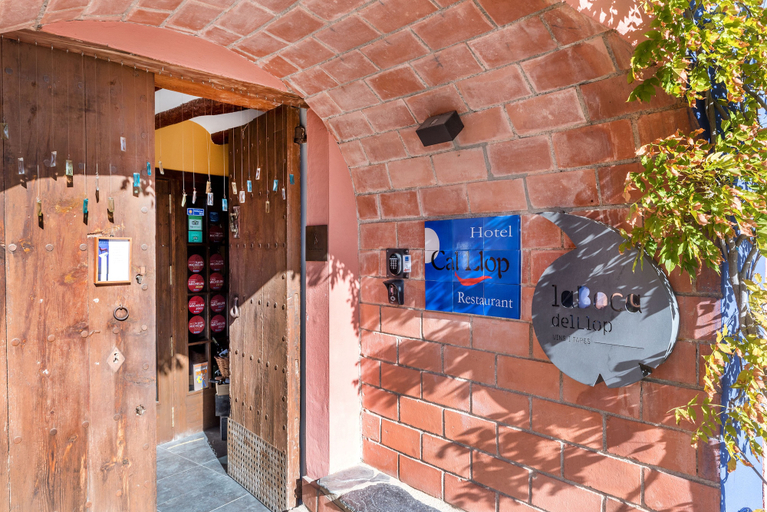 Exterior & Views 2, Hotel & Restaurant Cal Llop, Tarragona