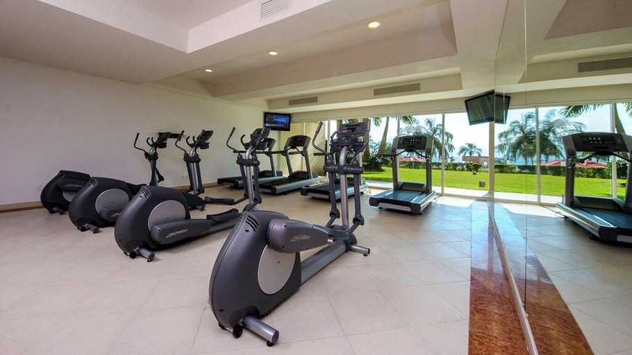 Others 4, Beachfront Condo in Hotel Zone, Puerto Vallarta