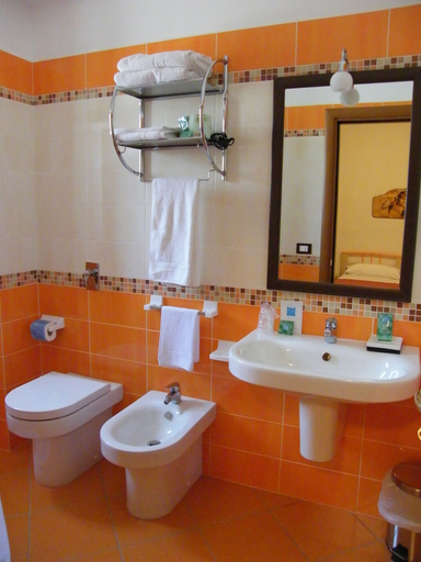 Bathroom 5, Oasi del Sud, Ragusa