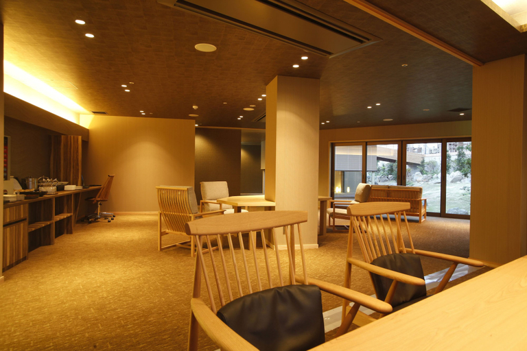 Food & Drinks 4, Plaza Awajishima, Minamiawaji