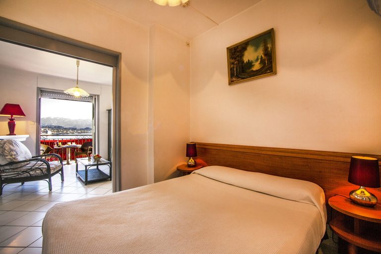 Bedroom 4, Le Dauphin Hotel, Corse-du-Sud