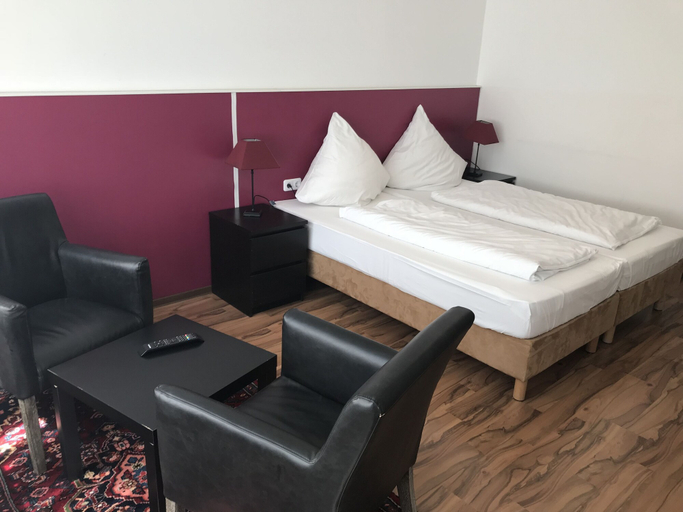 Bedroom 3, Garni Hotel Lore, Hamburg