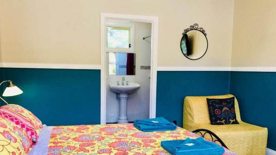 Bedroom 2, The Lady Jane Motel, Great Lakes