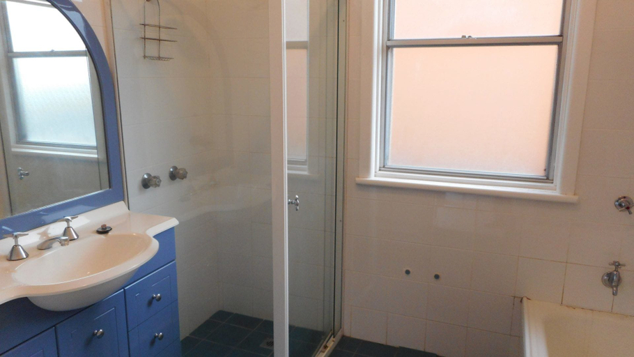 Bathroom 4, Hightide at South West Rocks, Kempsey