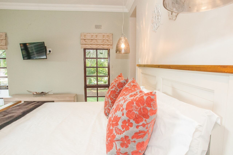 Bedroom 3, Motsamai Lodge, Bulawayo
